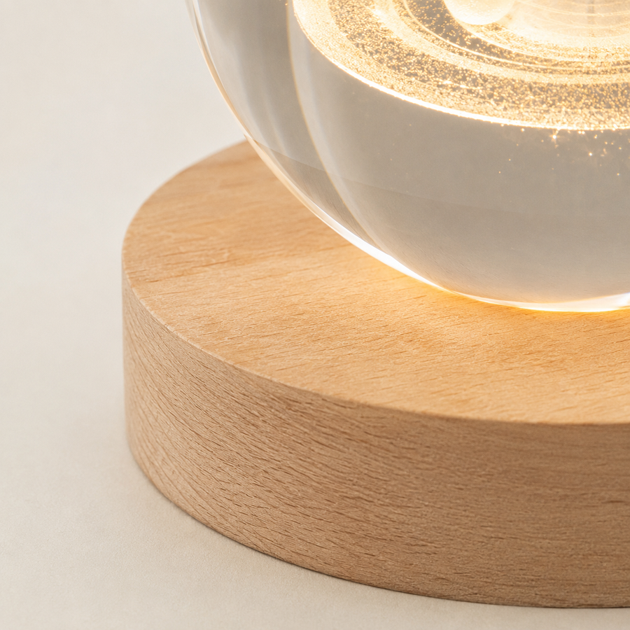 Orbe – lampe boule de verre sur socle bois